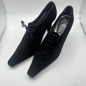 STUART WEITZMAN High Heeled Tie Wing Tip Black Suede Witchy Goth Shoes SZ 8.5